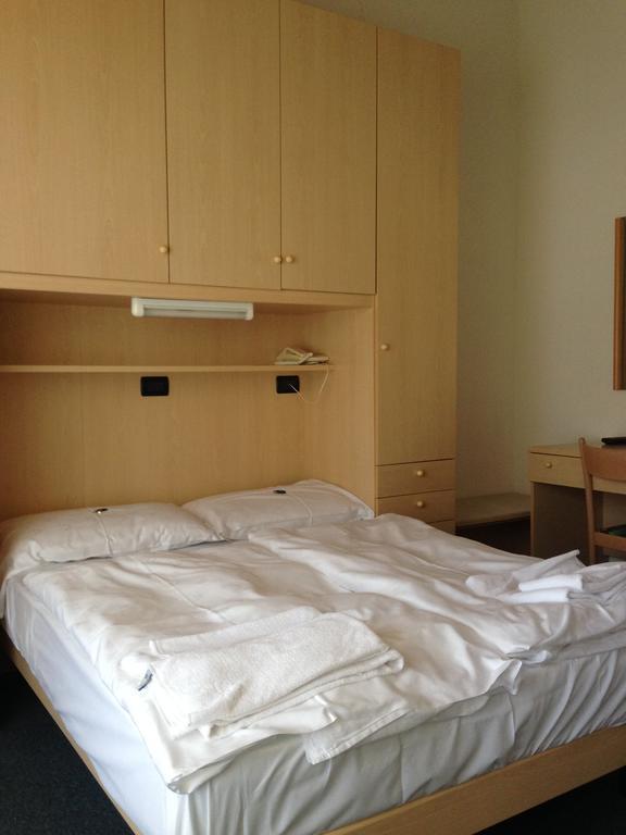Hotel Olisamir Cavedago Oda fotoğraf