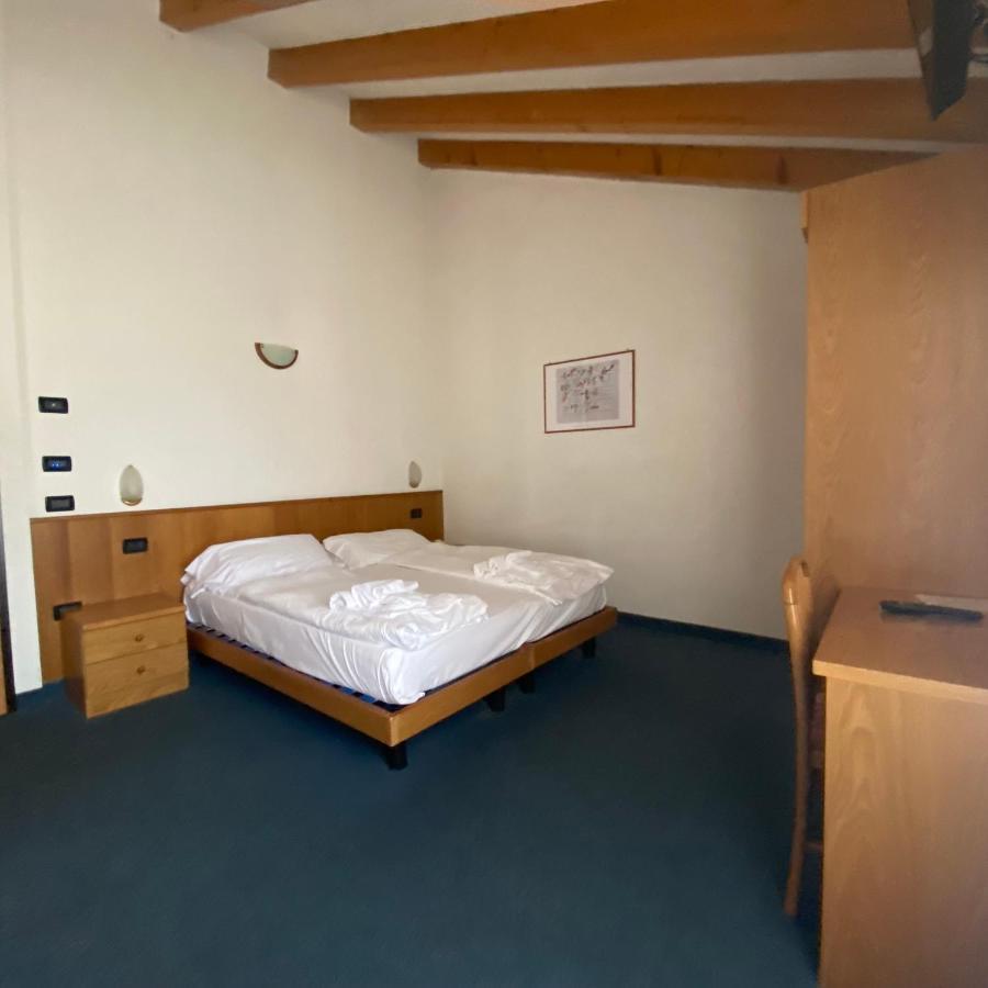 Hotel Olisamir Cavedago Dış mekan fotoğraf