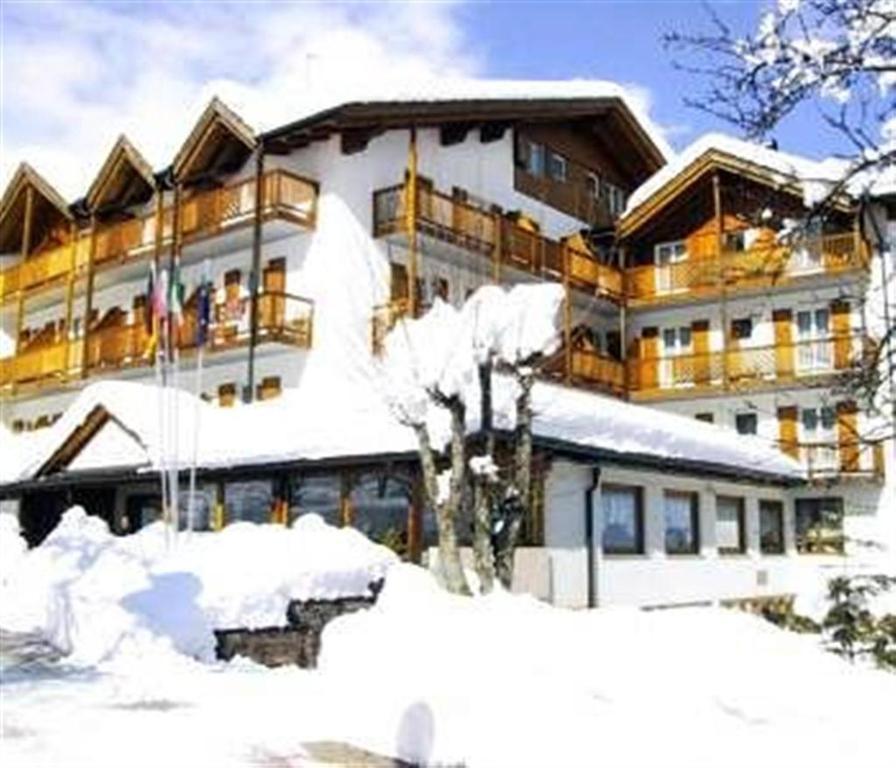 Hotel Olisamir Cavedago Dış mekan fotoğraf